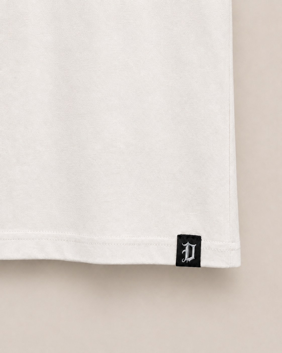 Dominus Pump Cover in white